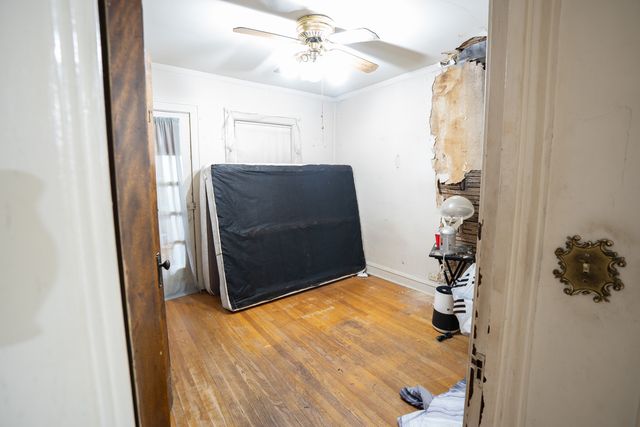 8014 S Perry Avenue, Chicago, IL 60620