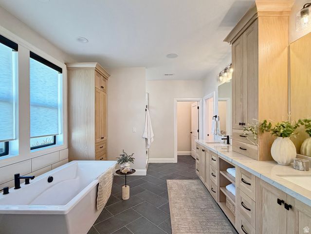 547 W PEAK VIEW LN, Farmington, UT 84025