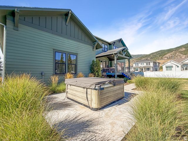 547 W PEAK VIEW LN, Farmington, UT 84025