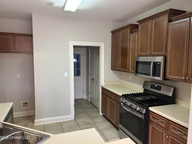 3069 Roseleigh Drive, Southaven, MS 38672