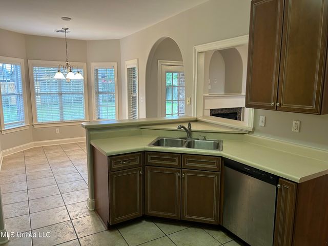 3069 Roseleigh Drive, Southaven, MS 38672