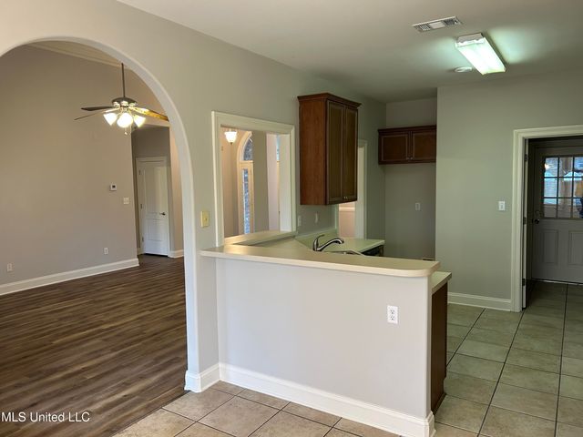 3069 Roseleigh Drive, Southaven, MS 38672