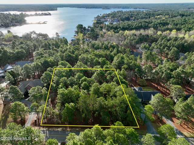 215 Longleaf Drive, West End, NC 27376