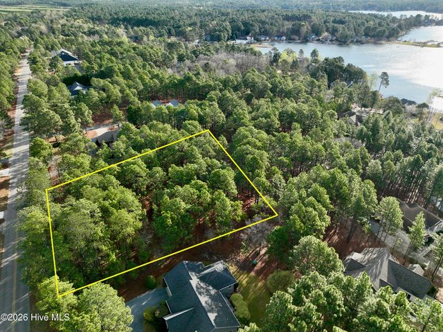 215 Longleaf Drive, West End, NC 27376