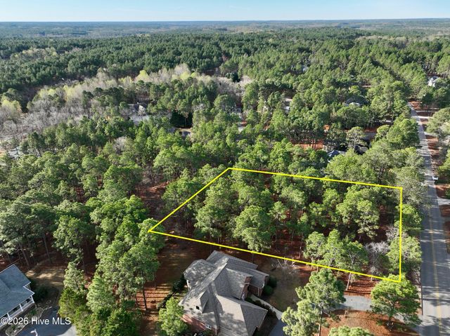 215 Longleaf Drive, West End, NC 27376