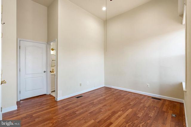 1018 11TH ST NE, Washington, DC 20002