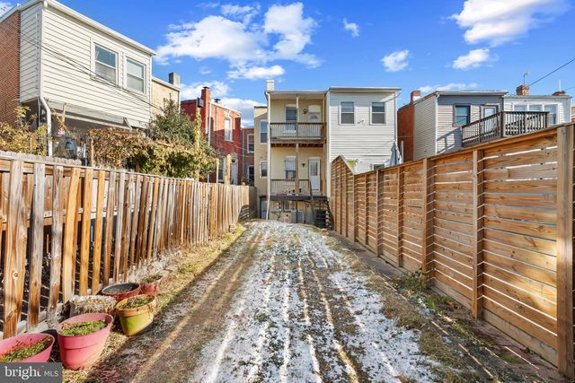 1018 11TH ST NE, Washington, DC 20002