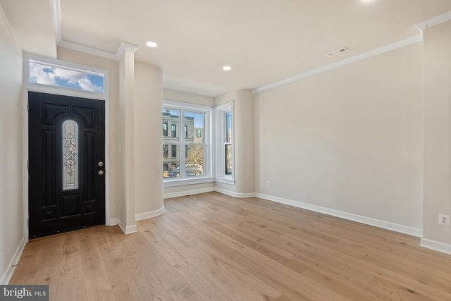 1018 11TH ST NE, Washington, DC 20002