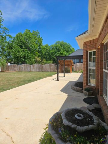 214 Tivoli Park Road, Centerville, GA 31028