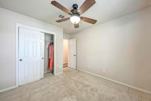 207 Kerley DR, Hutto, TX 78634