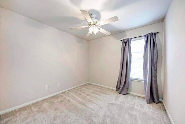 207 Kerley DR, Hutto, TX 78634
