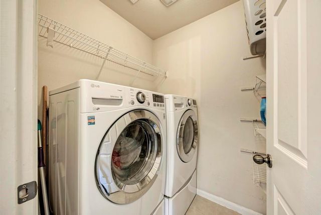 207 Kerley DR, Hutto, TX 78634