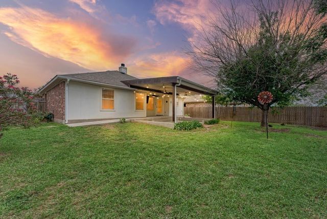 207 Kerley DR, Hutto, TX 78634