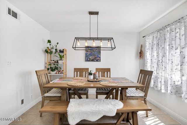 19950 Sherman Way A, Winnetka, CA 91306