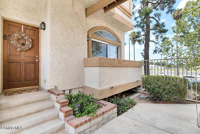 19950 Sherman Way A, Winnetka, CA 91306