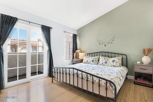 19950 Sherman Way A, Winnetka, CA 91306