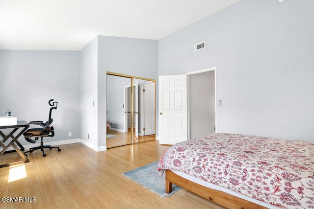 19950 Sherman Way A, Winnetka, CA 91306