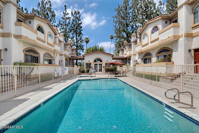 19950 Sherman Way A, Winnetka, CA 91306