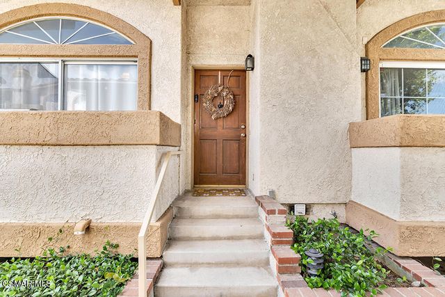 19950 Sherman Way A, Winnetka, CA 91306