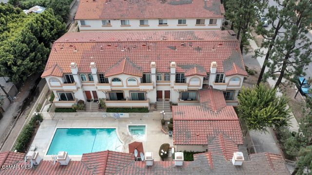 19950 Sherman Way A, Winnetka, CA 91306