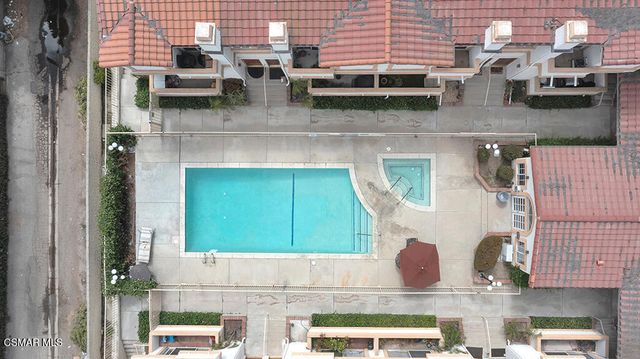 19950 Sherman Way A, Winnetka, CA 91306