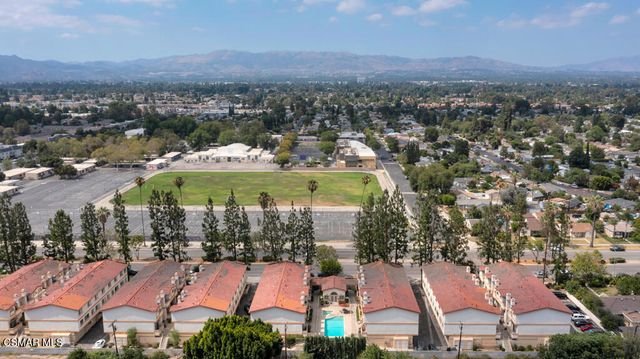 19950 Sherman Way A, Winnetka, CA 91306