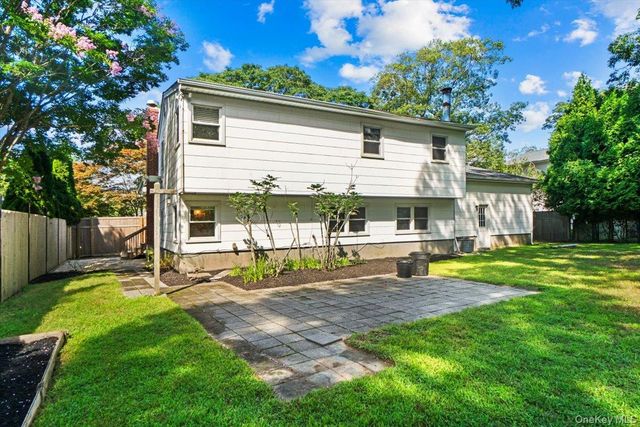 189 Belleview Avenue, Center Moriches, NY 11934