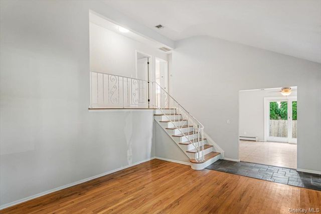 189 Belleview Avenue, Center Moriches, NY 11934