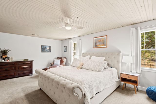 150 Shady LN, Marble Falls, TX 78654