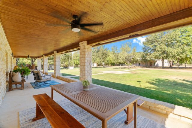 150 Shady LN, Marble Falls, TX 78654