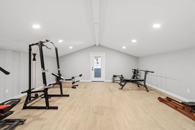 150 Shady LN, Marble Falls, TX 78654