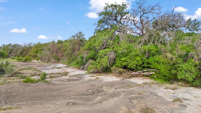 150 Shady LN, Marble Falls, TX 78654