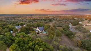 150 Shady LN, Marble Falls, TX 78654