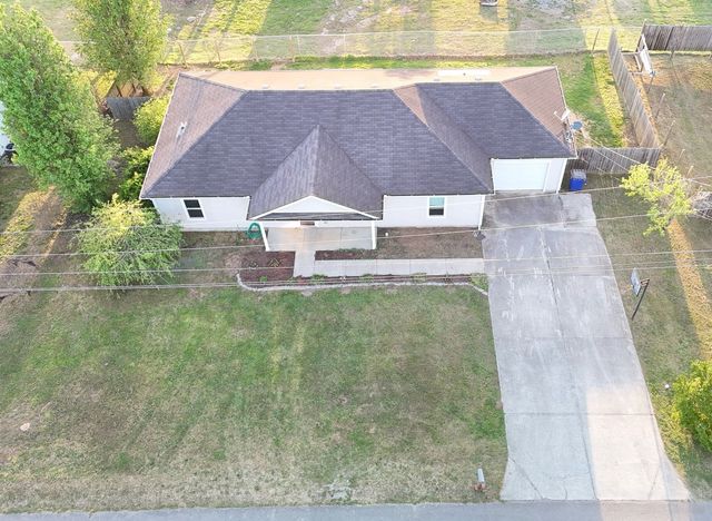 205 Saddlewood Dr, Shelbyville, TN 37160
