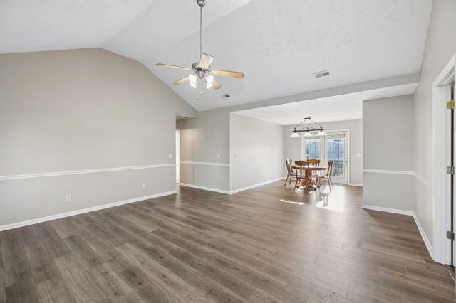 205 Saddlewood Dr, Shelbyville, TN 37160