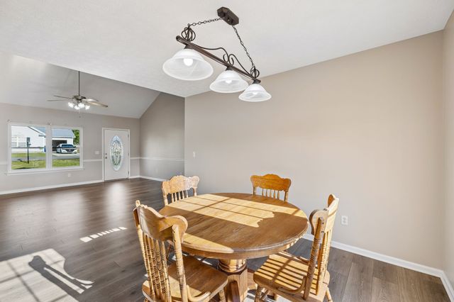 205 Saddlewood Dr, Shelbyville, TN 37160
