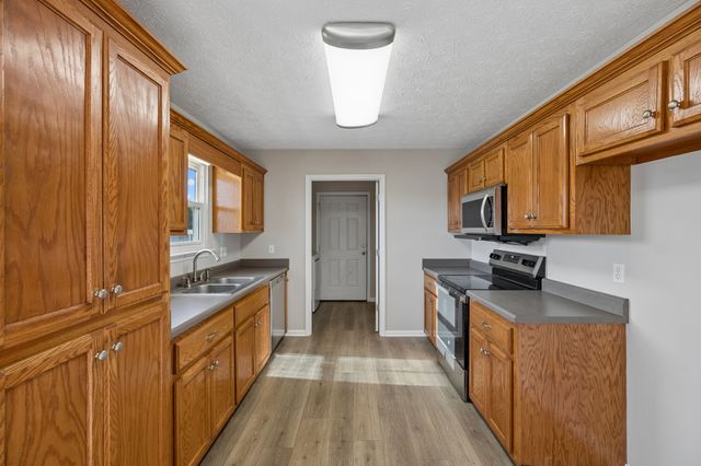 205 Saddlewood Dr, Shelbyville, TN 37160