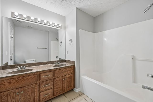 205 Saddlewood Dr, Shelbyville, TN 37160
