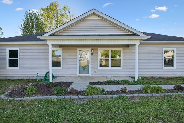205 Saddlewood Dr, Shelbyville, TN 37160