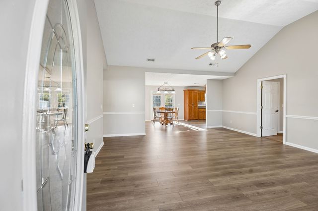 205 Saddlewood Dr, Shelbyville, TN 37160