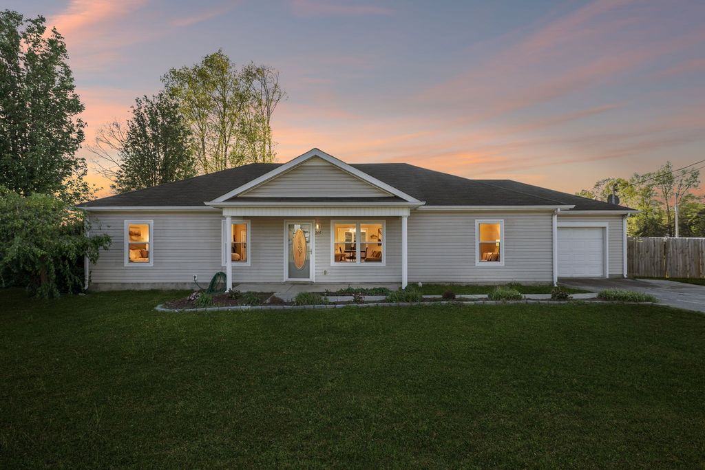 205 Saddlewood Dr, Shelbyville, TN 37160