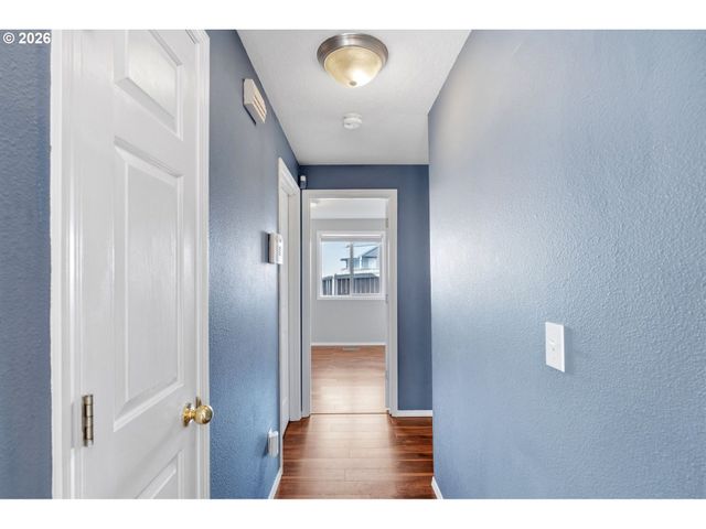 1230 E REID Ct, La Center, WA 98629