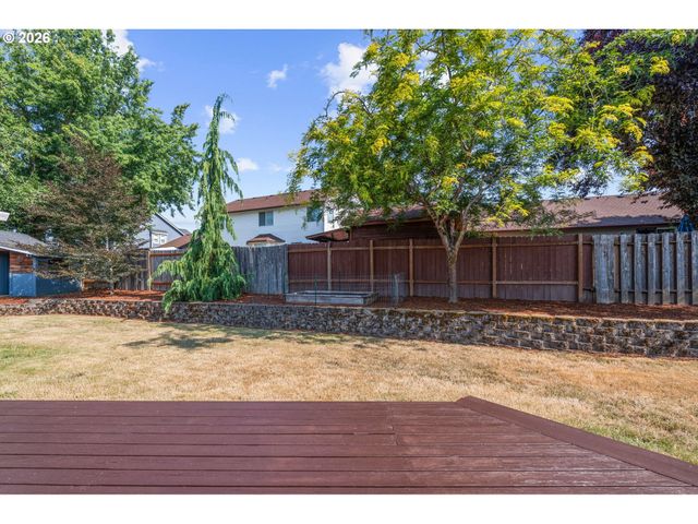 1230 E REID Ct, La Center, WA 98629
