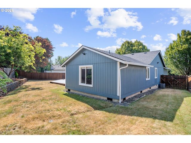 1230 E REID Ct, La Center, WA 98629
