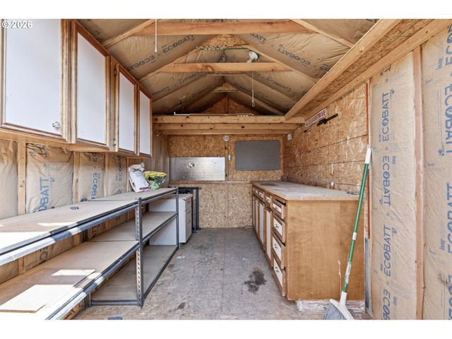 1230 E REID Ct, La Center, WA 98629