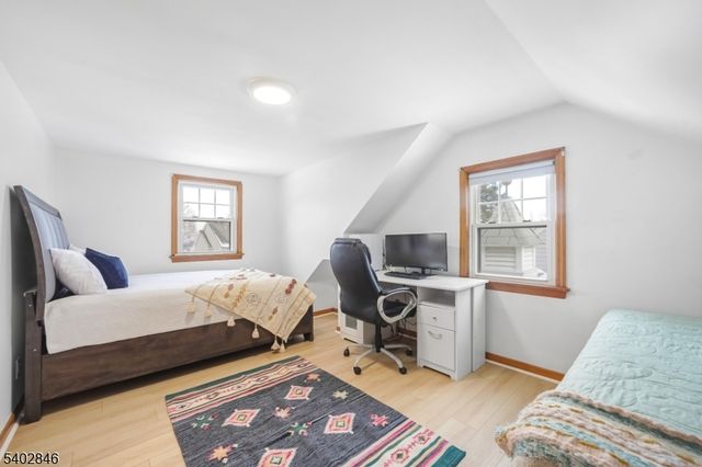 38 Sherwood St, Clifton City, NJ 07013