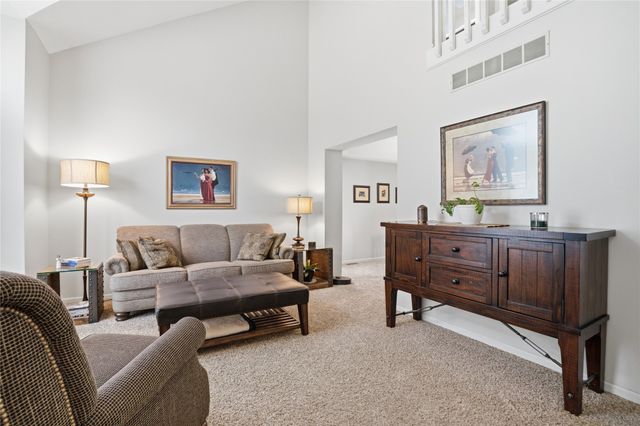 4712 67th Street, Urbandale, IA 50322