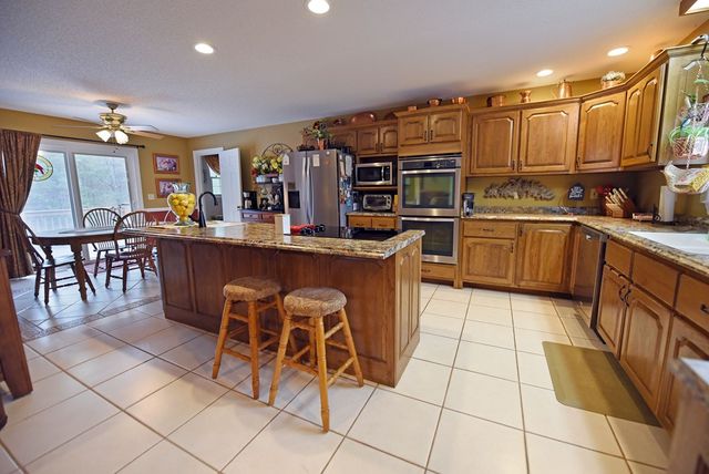 38 Oakwood Drive, Blue Ridge, GA 30513