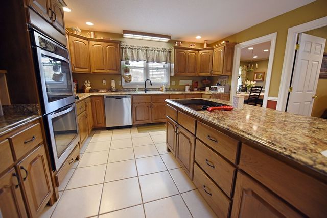 38 Oakwood Drive, Blue Ridge, GA 30513