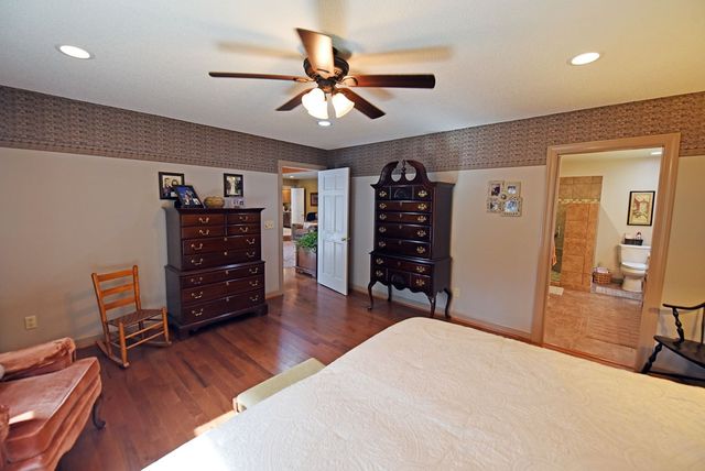38 Oakwood Drive, Blue Ridge, GA 30513